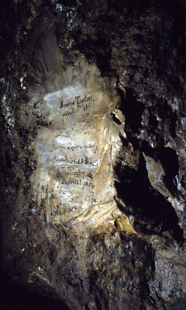 Graffiti In old Mill close workings